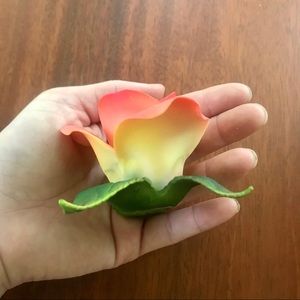 NEW Delicate Porcelain Rose 🌹